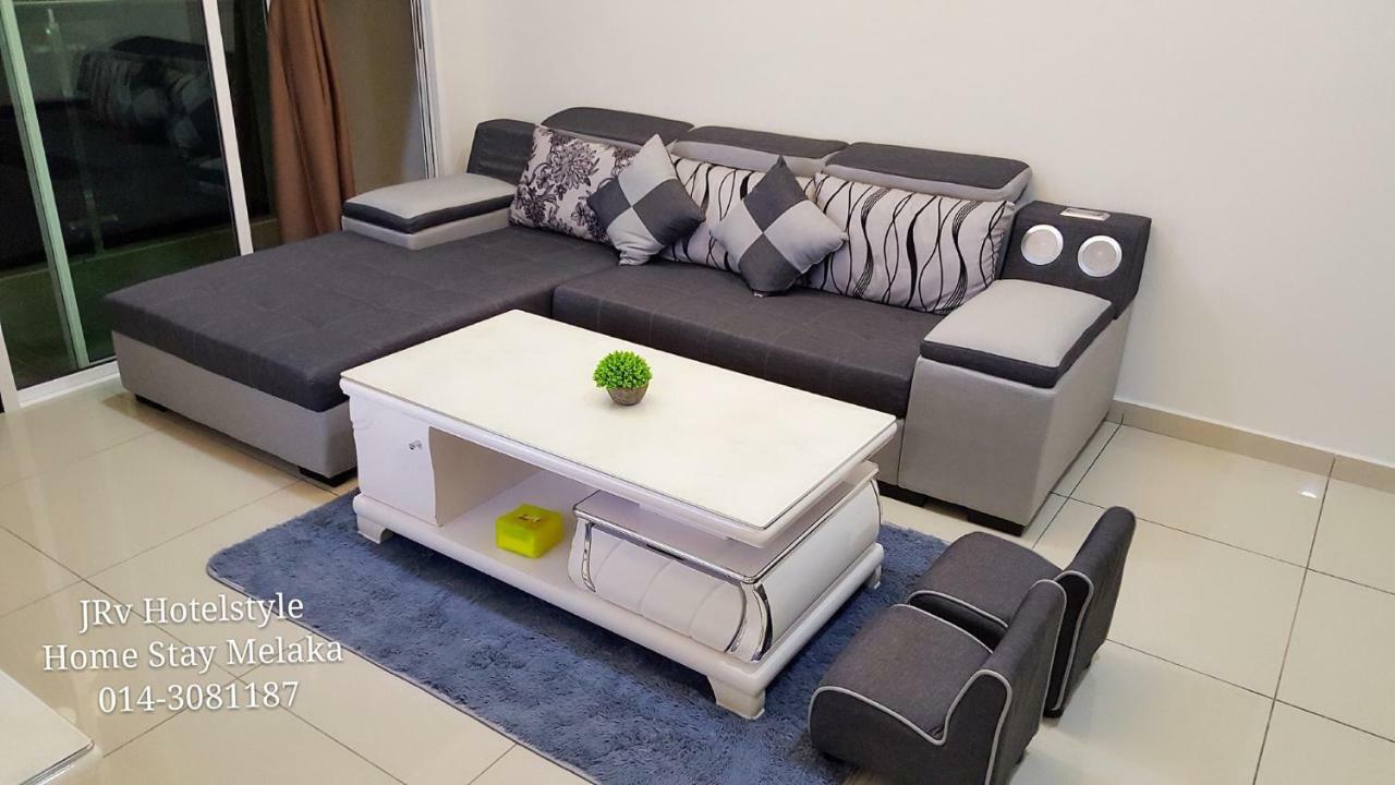 Jrv Hotelstyle Homestay Melaka Esterno foto